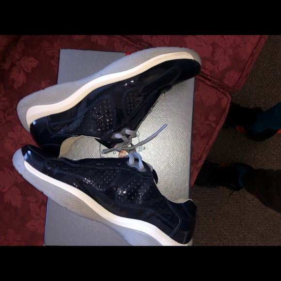 Men’s Prada’s - Picture 7 of 8